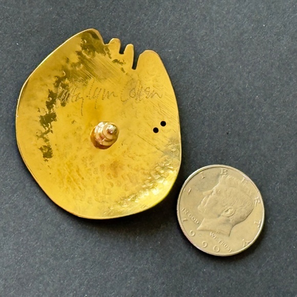 ARTISAN HANDMADE Brooch Hammered Gold Metal Funny Face Pin Back - Picture 5 of 7